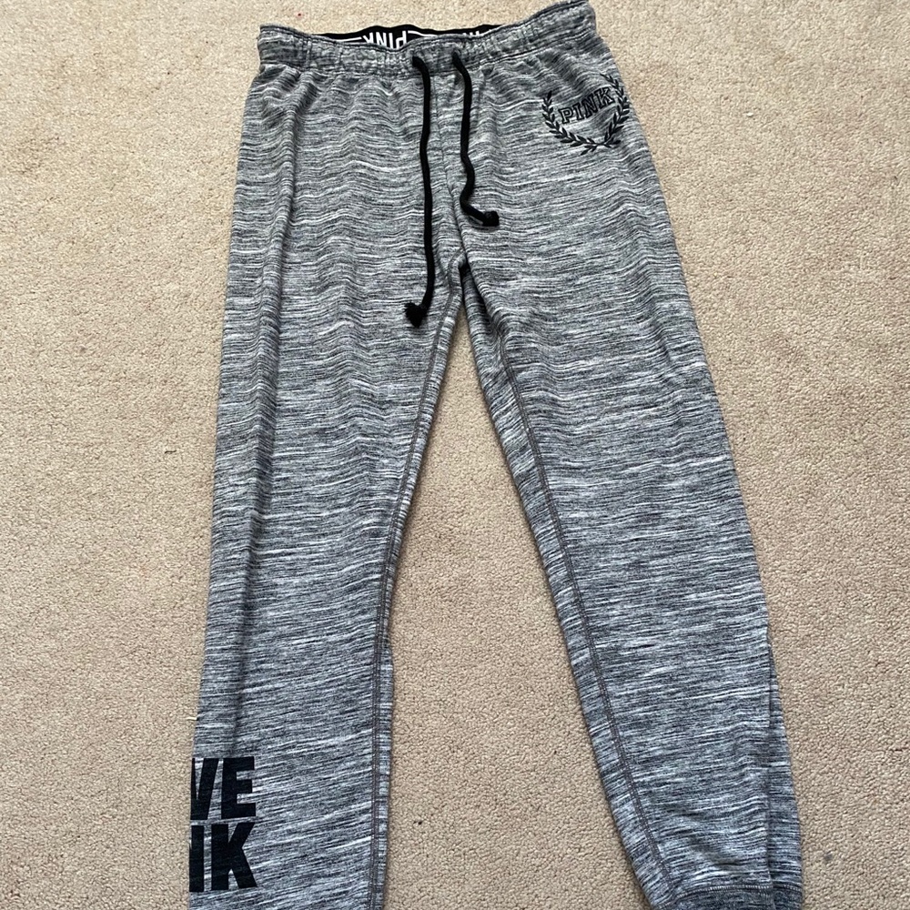 VICTORIA SECRET PINK SWEATPANTS!